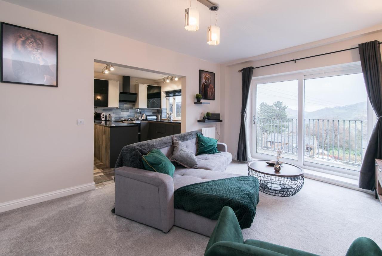 Apartament Immaculate 3 Bed House - Stunning Balcony Views Matlock  Zewnętrze zdjęcie